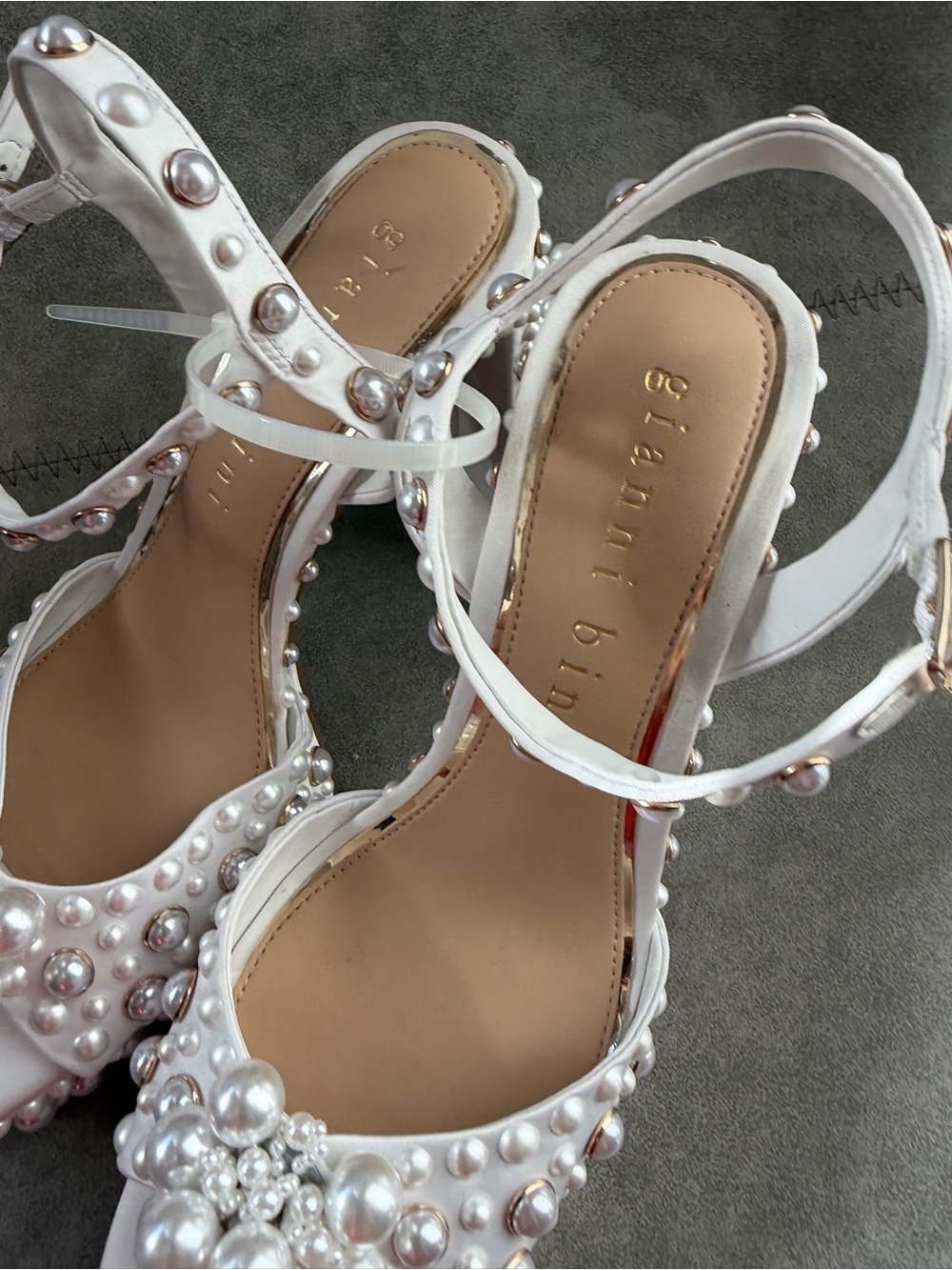 NWT Gianni Bini Hazell Pearl Embellished Ankle Wrap Platform Sandals Sz 9 - Picture 10 of 12